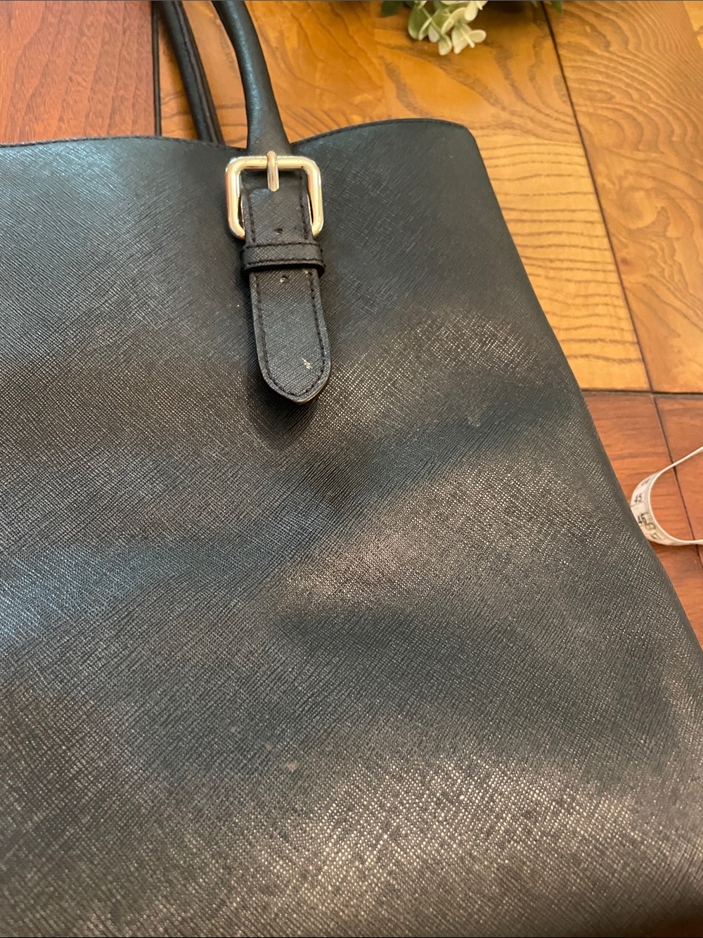 kate spade Black Saffiano Leather Tote with Gold Logo C66 - Picture 13 of 13